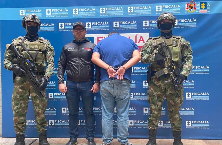 Captura con fines de extracción de un ciudadano colombiano que es requerido por una corte de Texas…