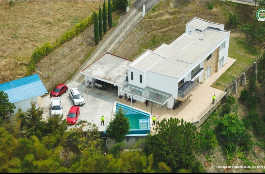 Clan del Golfo bajo extinción de dominio caso alias «Platino».
