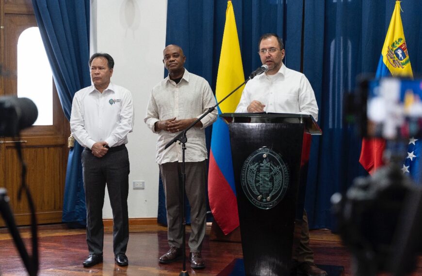 Colombia y Venezuela fortalecen procesos de migración y transporte binacional