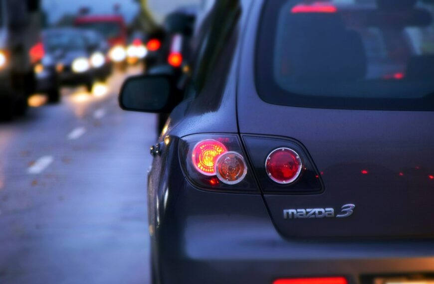 traffic jam, cars, traffic-1776490.jpg