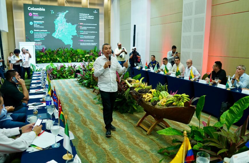William Camargo, Mintransporte: vías comunales con Gobernaciones.