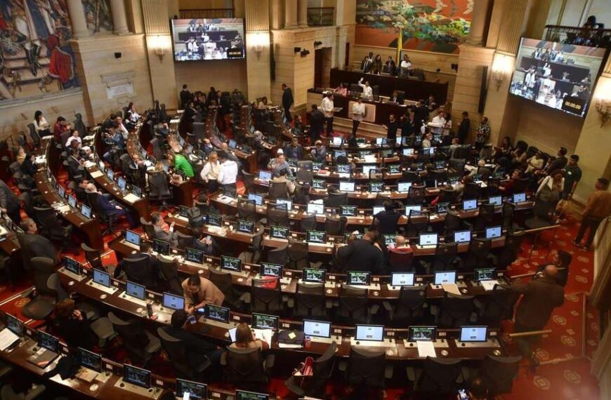 Luis Fernando Velasco y lo que sigue en reforma pensional Colombia 2024