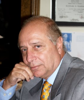 Pablo Victoria ex senador y precandidato a la Presidencia de Colombia fallece en España.