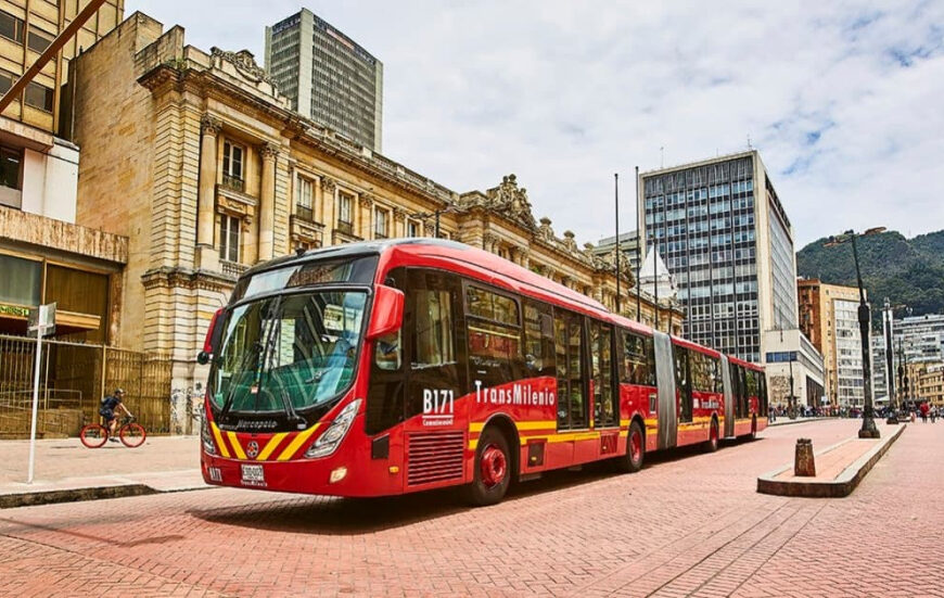 Se habilitó el carril exclusivo de TransMilenio del Eje Ambiental.