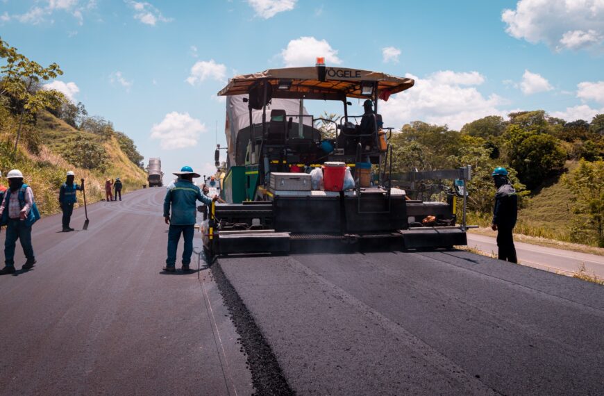 Contratos de mantenimiento Invias Colombia agosto 2024.