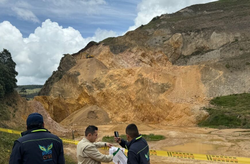 Cierre y multa por saltar permiso ambiental CAR 2024.