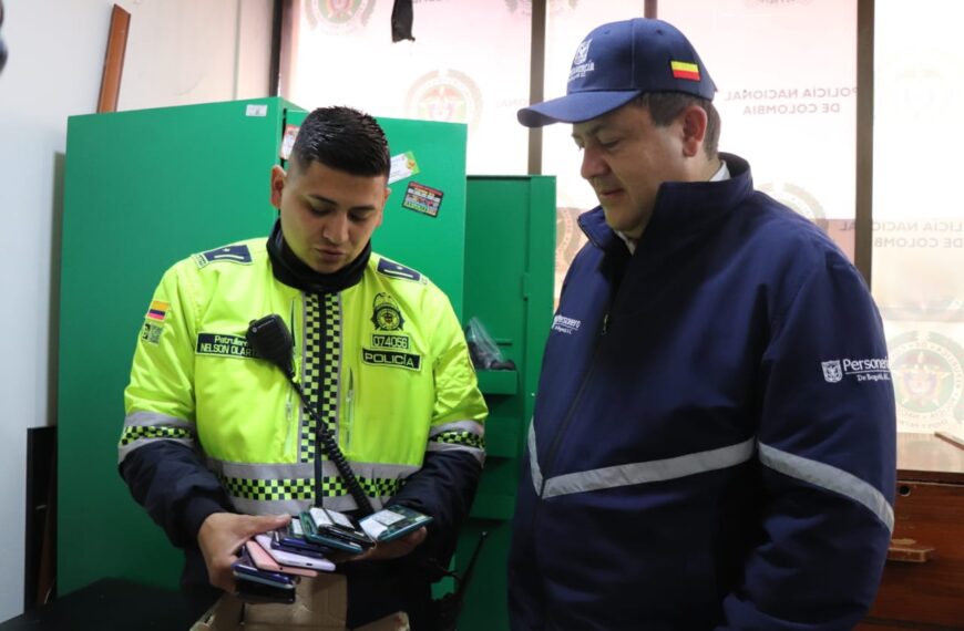 Más de 28 mil celulares incautados reposanen las 21 estaciones de policía de la ciudad.