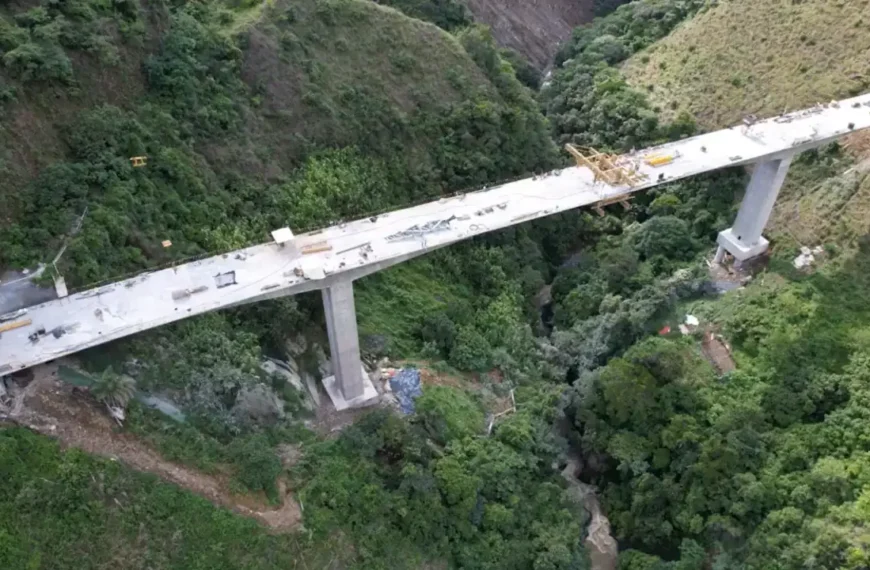 Nueva Vía al Mar-Túnel del Toyo para la conexión del país con el mundo a través de…