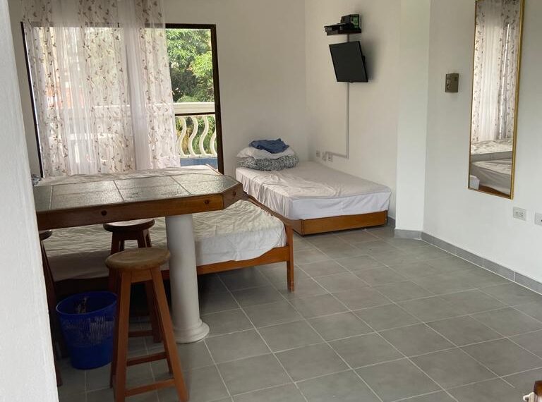 Se arrienda apartamento Santa Marta Zona Bello Horizonte a 2 cuadras playa.