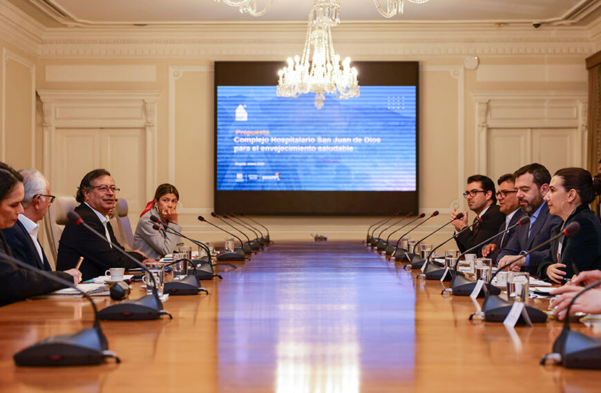 Petro – Galán 2025: Hospital San Juan de Dios, cofinanciación flota eléctrica, PTAR Canoas, más.
