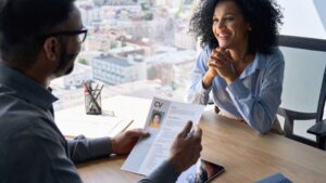 4121-EmpleoyPrácticas