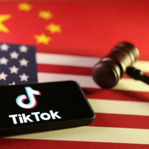 77592033007-20250110-t-100721-z-370522111-rc-2-u-5-caqvcap-rtrmadp-3-usacourttiktok