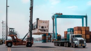 standard_Movimiento de carga en los terminales portuarios del país.jpeg