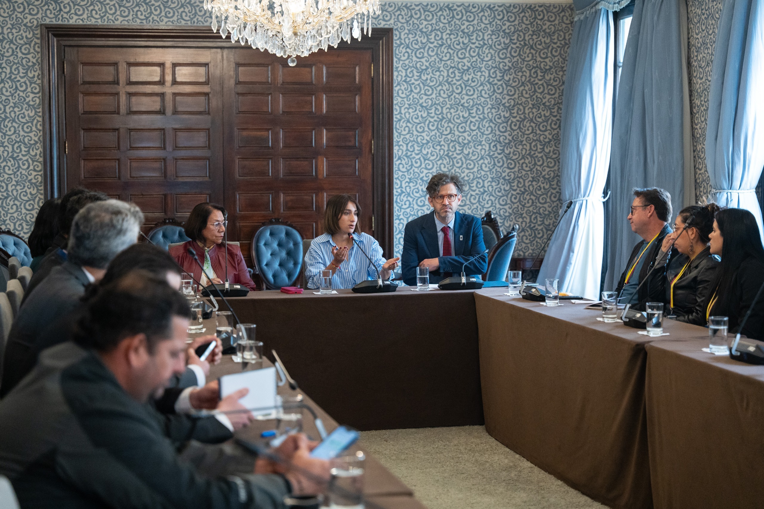 Detenciones arbitrarias en Venezuela 2025: Canciller Sarabia explica.