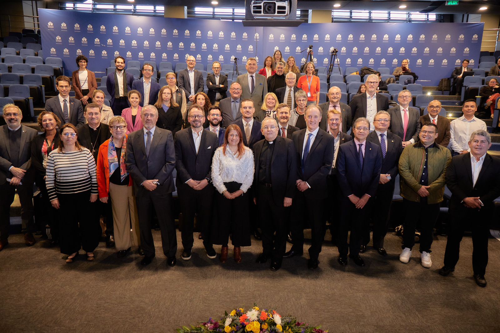 Elecciones libres y en paz Colombia 2026. Quienes firman y apuestan?