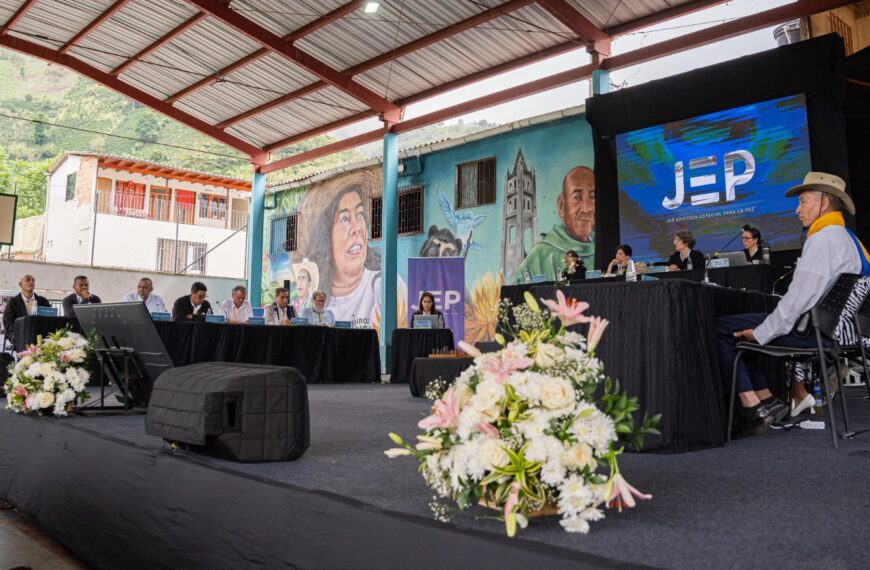 JEP Colombia audiencias de Reconocimiento de Verdad extintas FARC EP. Junio del 2025