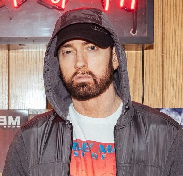 Meta y Eminem en batalla legal 2025.