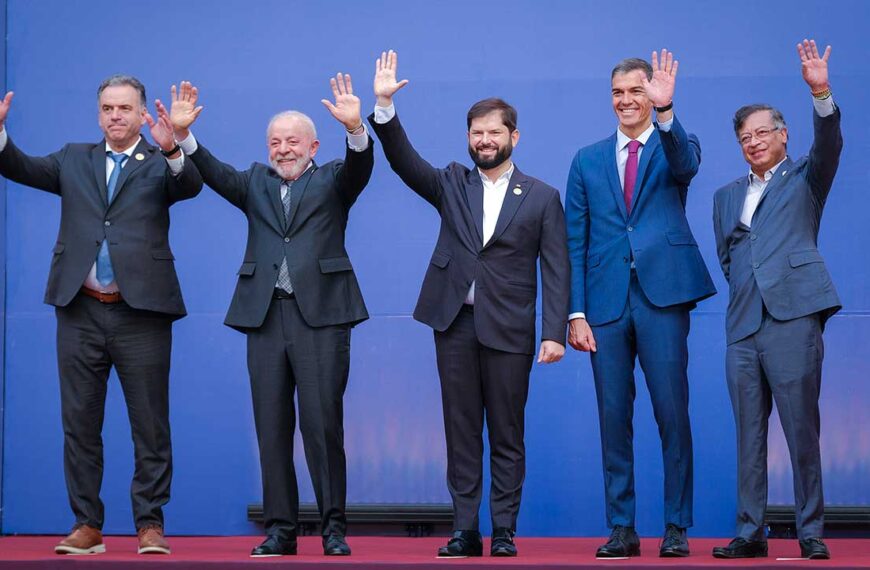 5 presidentes de Latinoamérica frente a «desinformación» 2025. ¿De acuerdo?