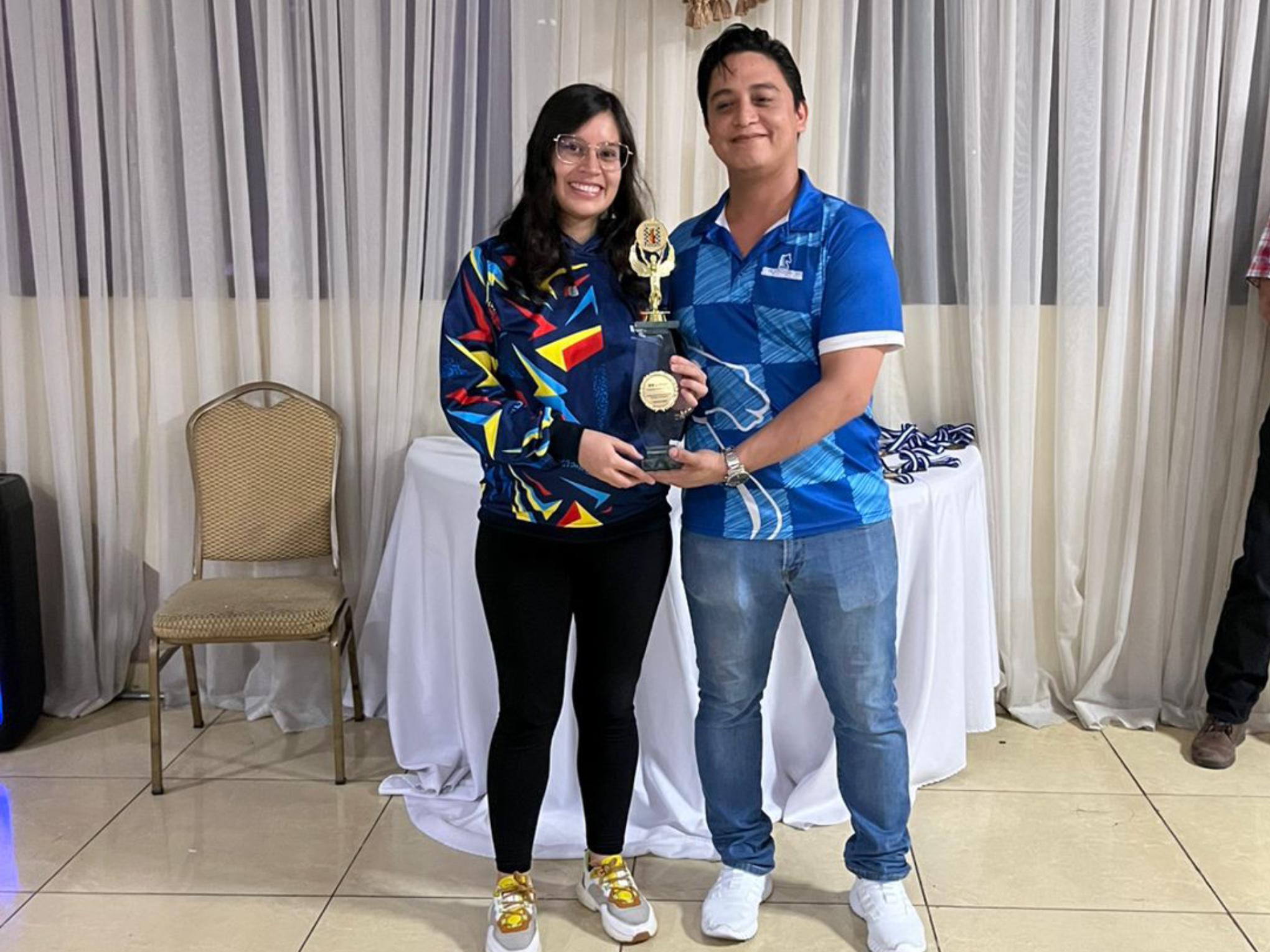 Adriana Pach&oacute;n, doble campeona panamericana 2025.