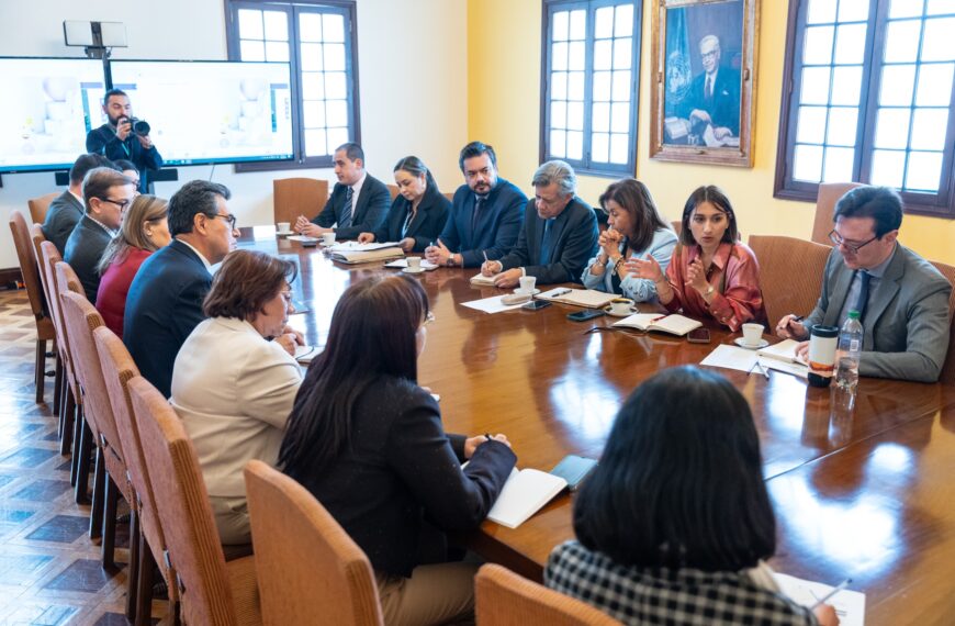 Cancillería Colombia julio 2025: empalme Sarabia y Villavicencio.