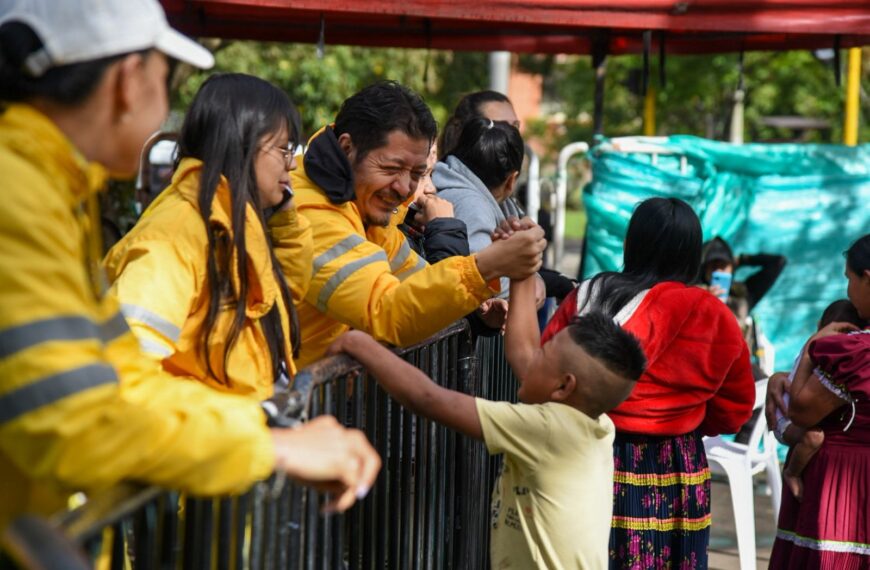 Cual seria el futuro de niños Embera que siguen en Bogotá 2025?