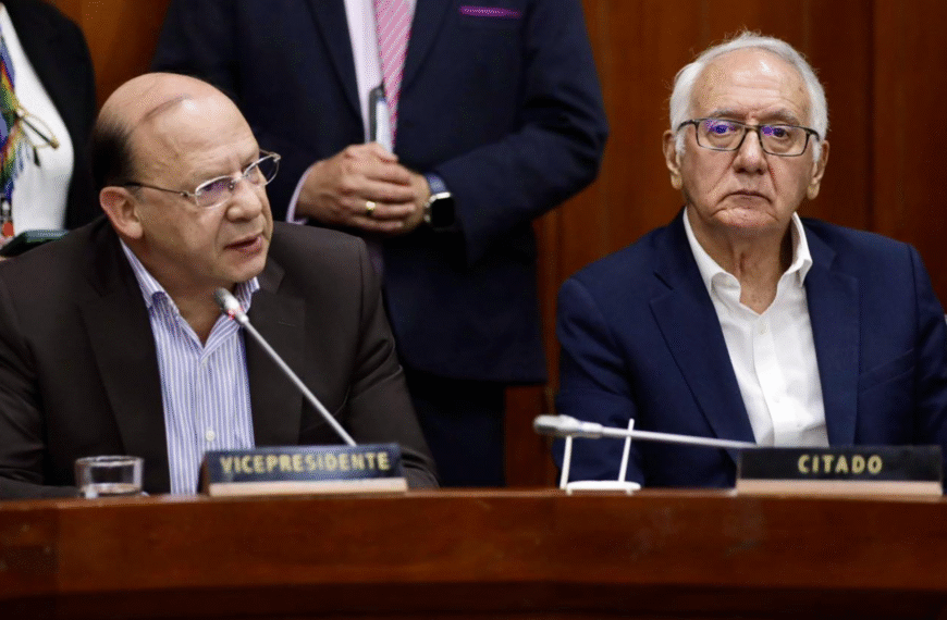 Min Hacienda y Crédito Público #Reformasalud presupuesto que la sustenta.
