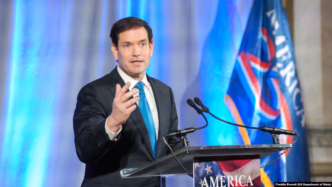 Viaje del secretario de Estado Marco Rubio a Israel y el Reino Unido.