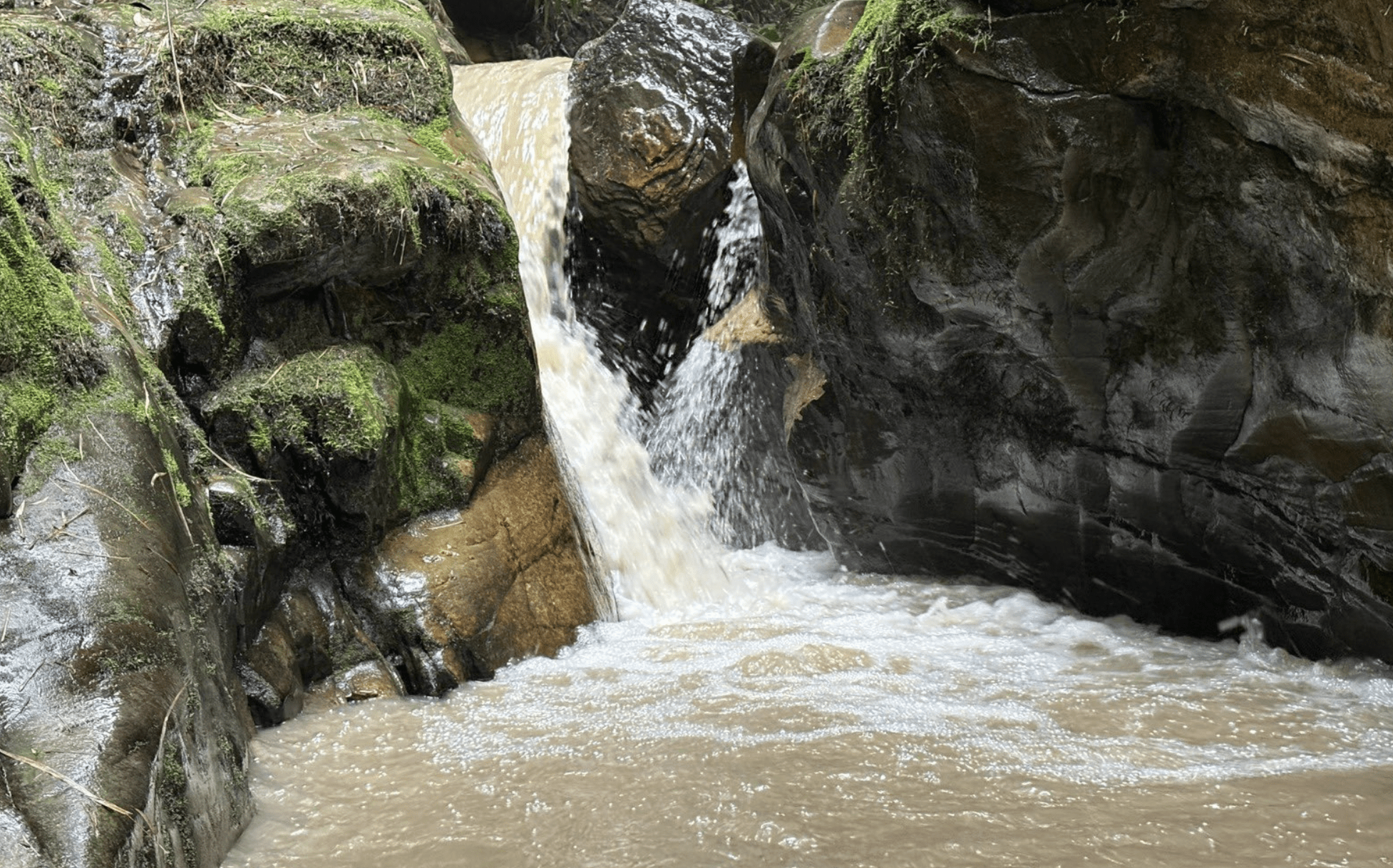 Convocatoria colectivos para seguridad h&iacute;drica. CAR septiembre 2025. &Uacute;nete.