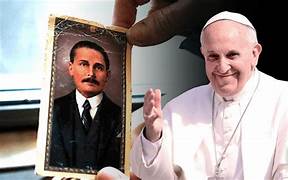 José Gregorio Hernández y el Papa Francisco.
