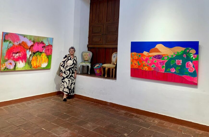 Eleonora Martín expone su obra en la histórica Torre del reloj cucuteña