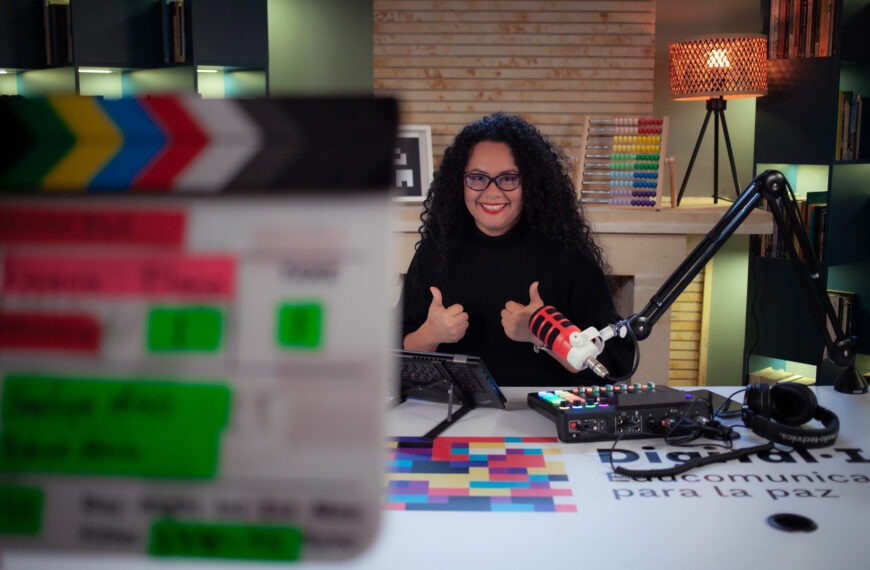 Los que encendieron la verdad: una ruta para ver, crear y transformar el mundo con AcadeMia Digital.IA