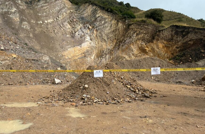Freno a mineria cielo abierto en cuenca alta del Rio Bogota, enero 2026.