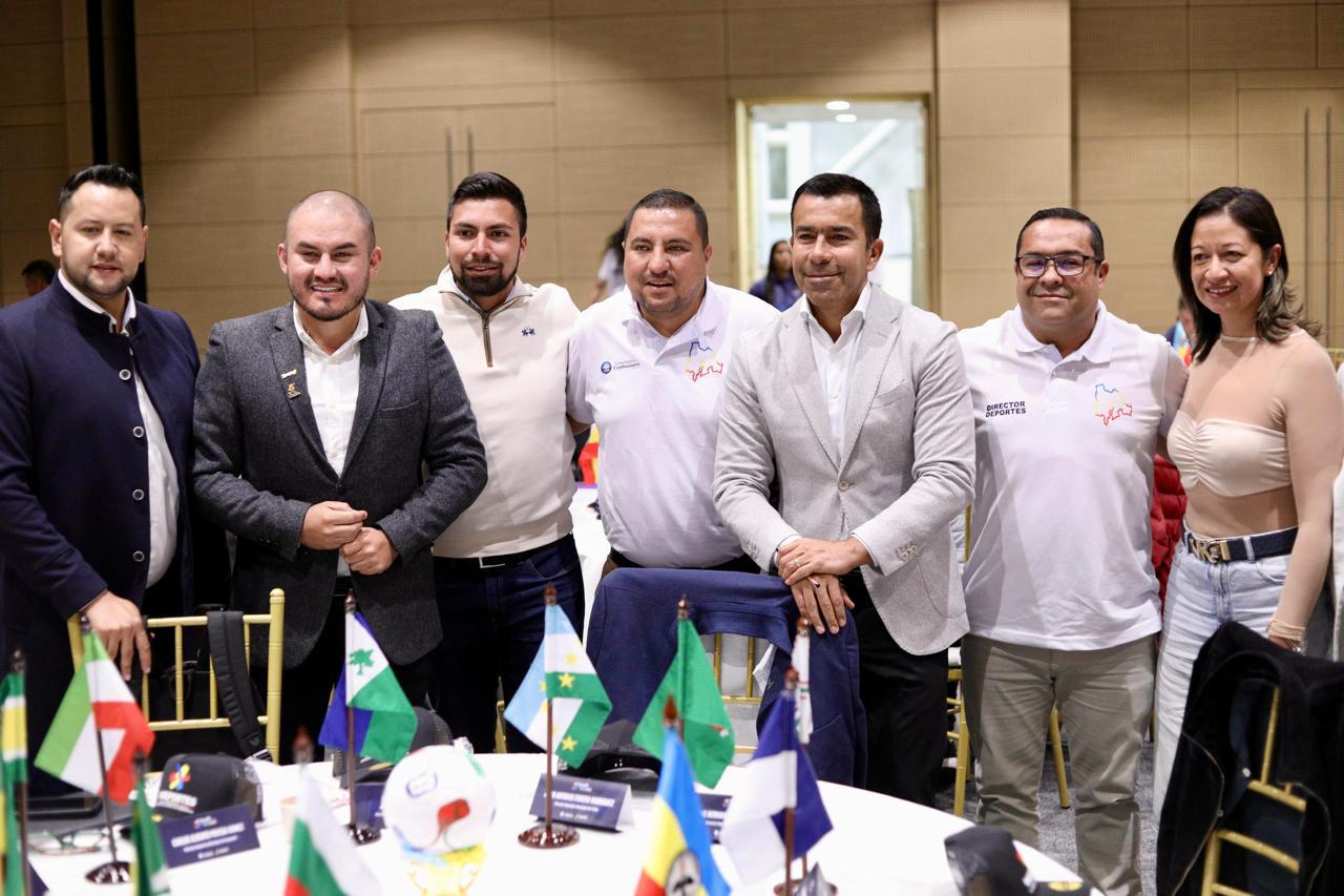 Podium de campeones: Jorge Rey, Gobernador Cundinamarca