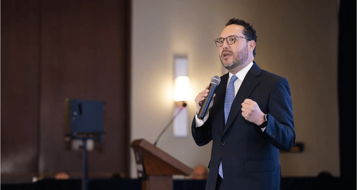 Debate sobre el futuro de las pensiones en Colombia. Asofondos demanda.