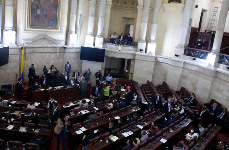 Gobierno radica anteproyecto del Presupuesto General de la Naci&oacute;n 2027.