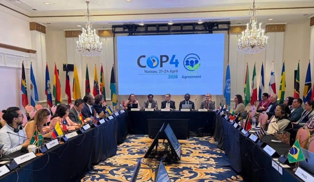 Delegados en la COP4 del Acuerdo de Escazú en Nassau Bahamas sobre justicia ambiental en América Latina