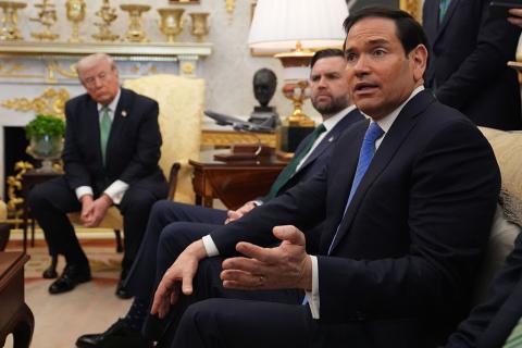 el-presidente-de-eeuu-donald-trump-con-el-vicepresidente-j-d-vance-y-el-secretario-de-estado-marco-rubio-en-la-casa-blanca