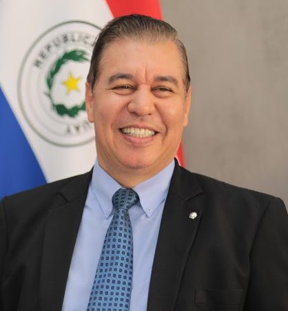 Jacinto Santa María durante su designación como nuevo ministro de Turismo de Paraguay.