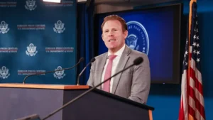 Andrew Giuliani durante la sesión informativa sobre los preparativos de la Copa Mundial FIFA 2026 en Miami.