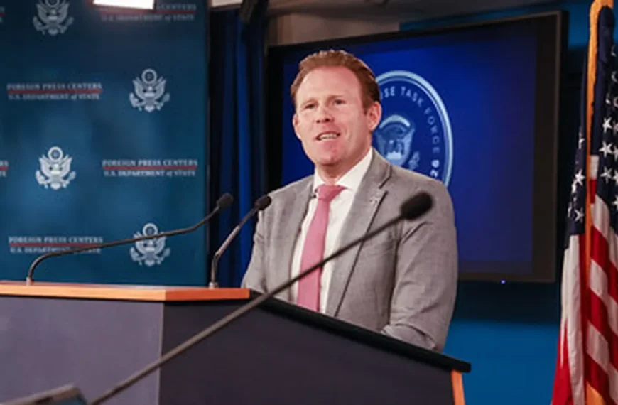 Andrew Giuliani durante la sesión informativa sobre los preparativos de la Copa Mundial FIFA 2026 en Miami.