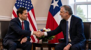 Reunión bilateral entre representantes de Estados Unidos y Chile para fortalecer la cooperación en seguridad regional, inteligencia artificial e inversión estratégica.