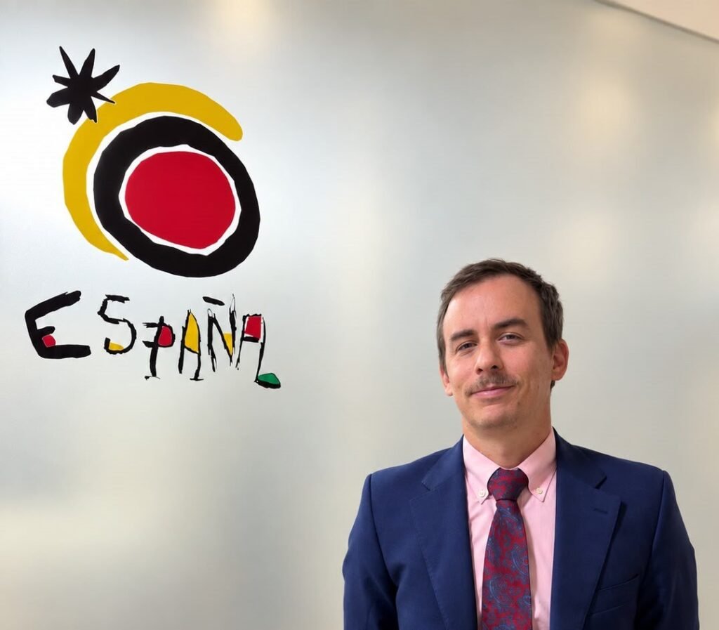 JESÚS ADRIÁN DELGADO PADILLA, CONSEJERO DE TURISMO DE ESPAÑA EN COLOMBIA